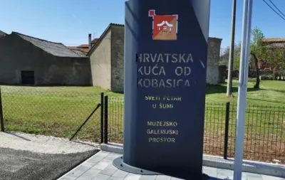 kuća-od-kobasica-06